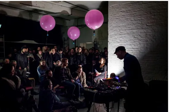 Figure 5: The Exploded Sound by Nye Parry in the Jacopic Gallery. Pic-ture from Divergence Press [30]