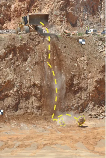 Fig. 10 Rock fall fragmentation by the disaggregation of the original rock mass in Estany Gento, Central Pyrenees, Spain